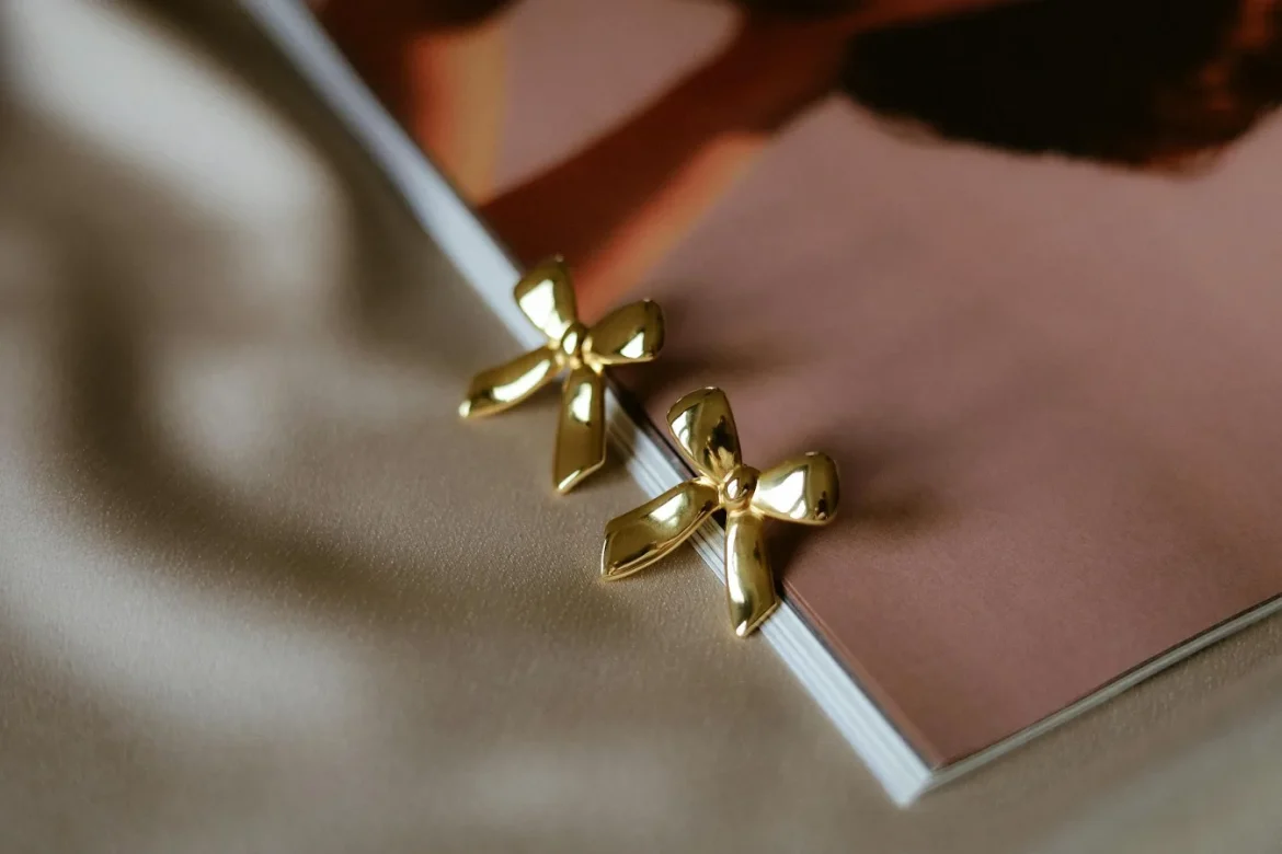 18K Gold Earrings for Women: How to Choose - 18k gold earrings for women
