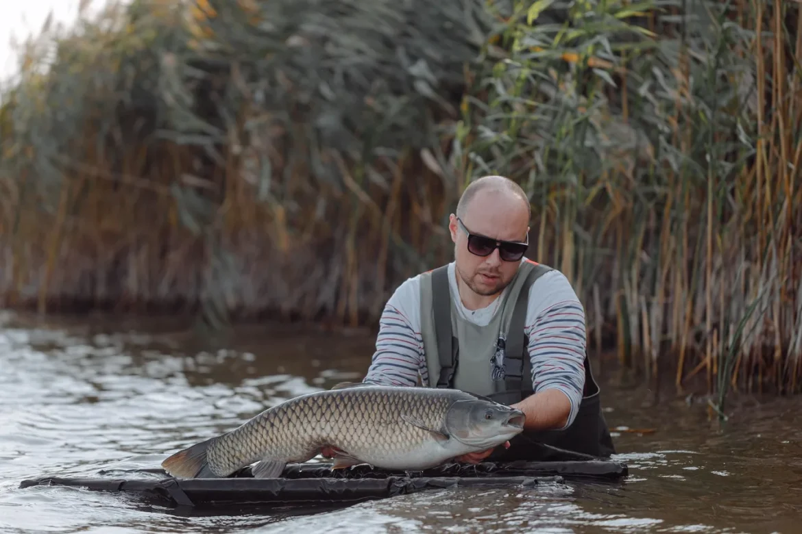 Best Sunglasses for Fishing: A Smart Buyer's Guide - best sunglasses for fishing