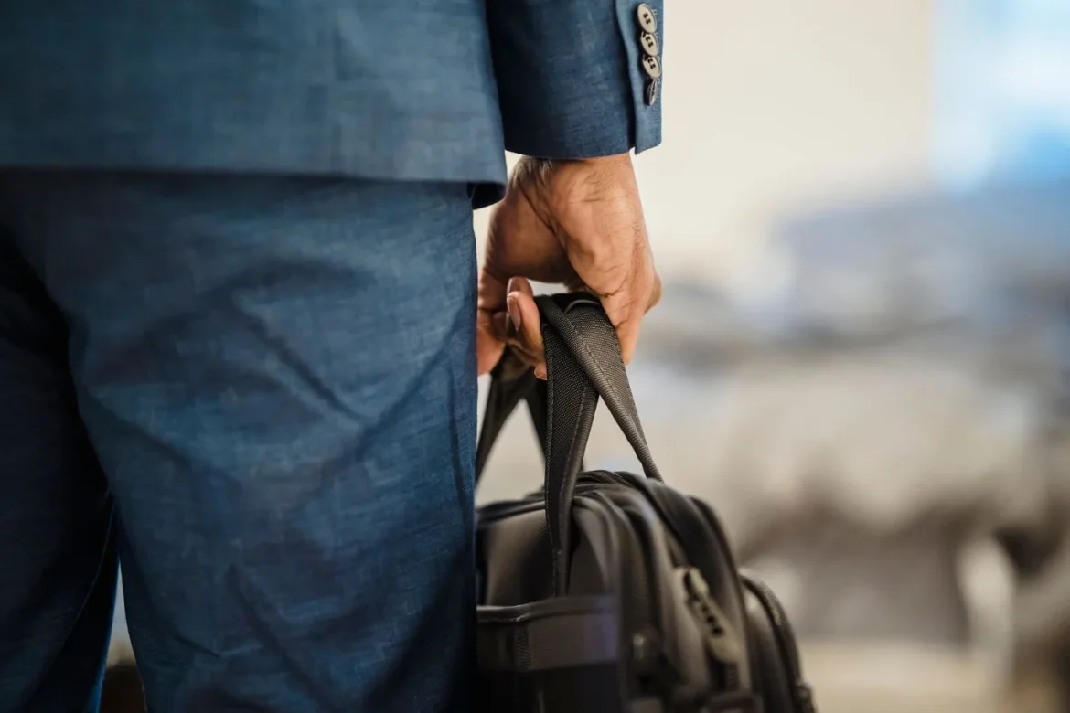 Blue Carry On Luggage: How to Choose - blue carry on luggage