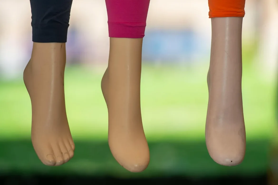 Essential Leggings: A Buyer’s Guide - essential leggings