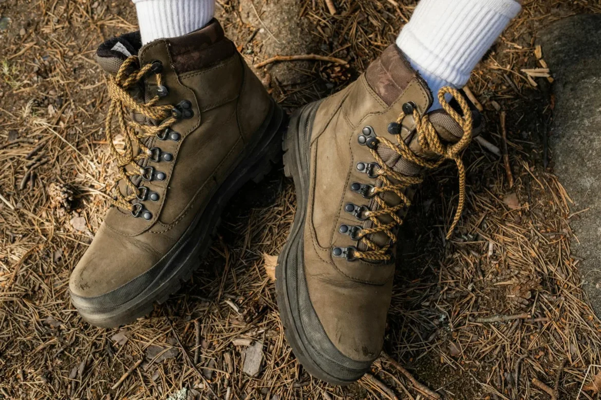 Heliot Emil Hiking Boots: Buyer Guide - heliot emil hiking boots