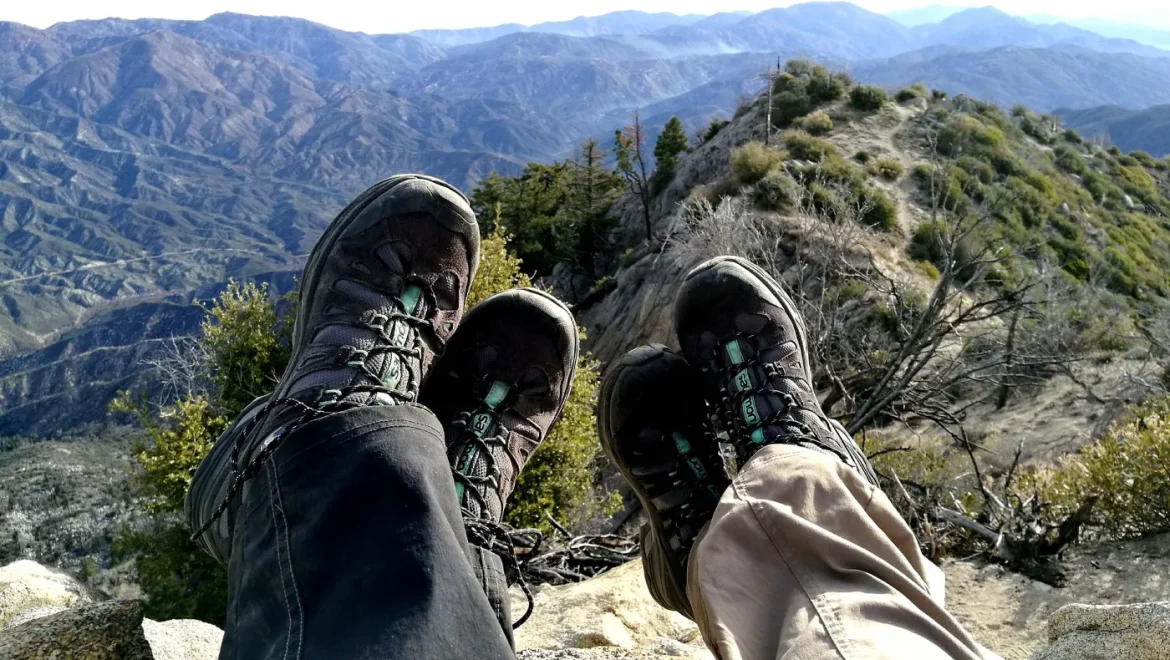 Hiking Boots for Beginners: A Clear Buying Guide - hiking boots for beginners