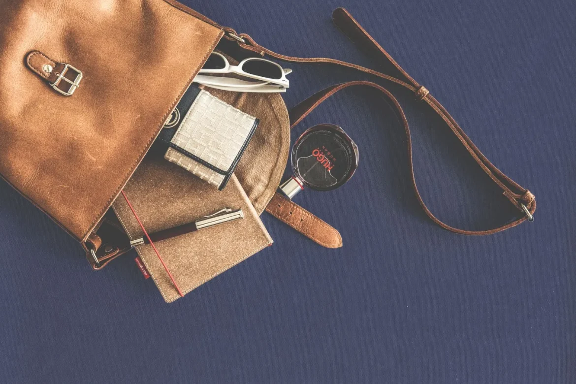 Leather Travel Accessories Buying Guide - leather travel accessories