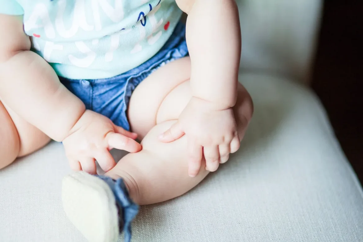 Leggings for Newborns: What to Know - leggings for newborns