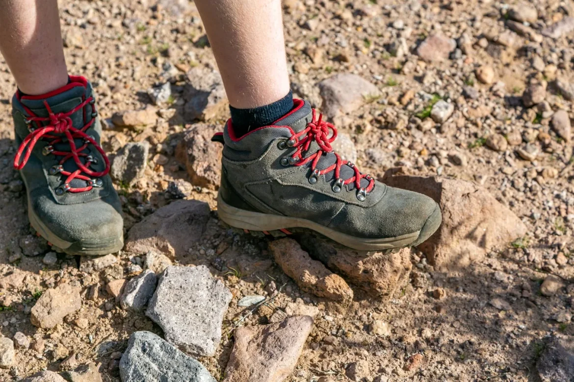 Mid Cut vs Low Cut Hiking Boots - mid cut vs low cut hiking boots