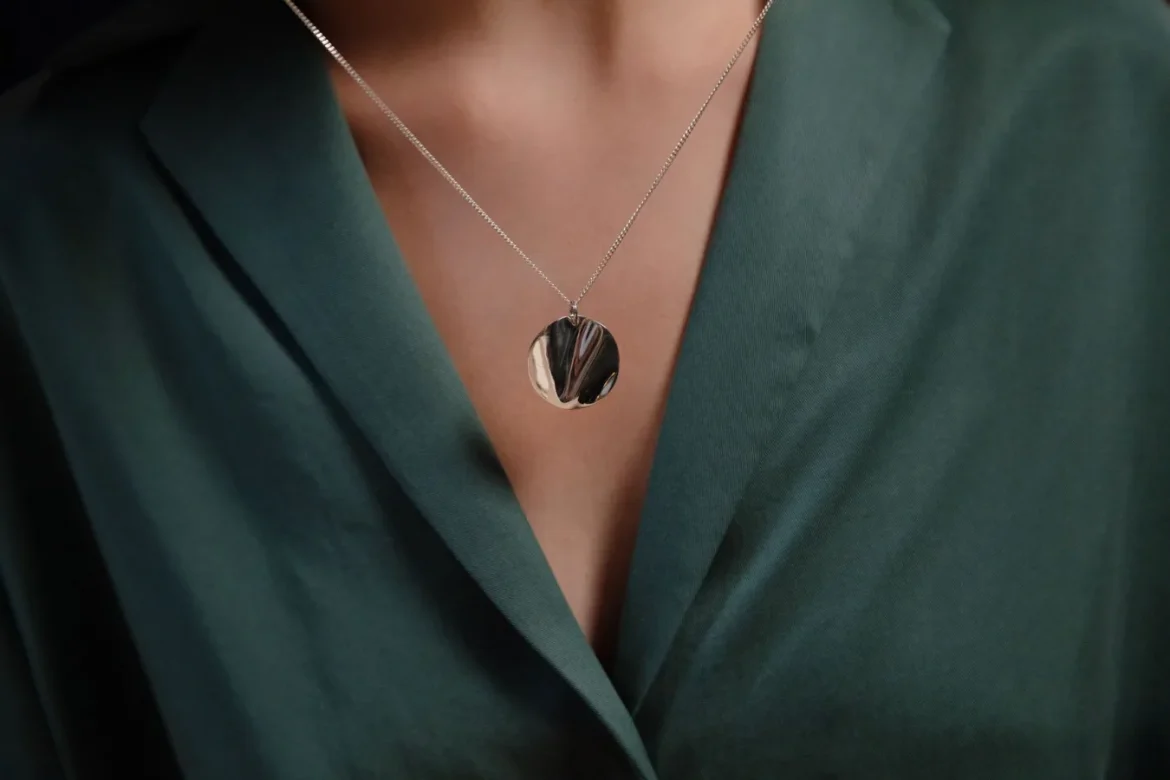 How to Choose a Necklace With Name Sterling Silver - necklace with name sterling silver
