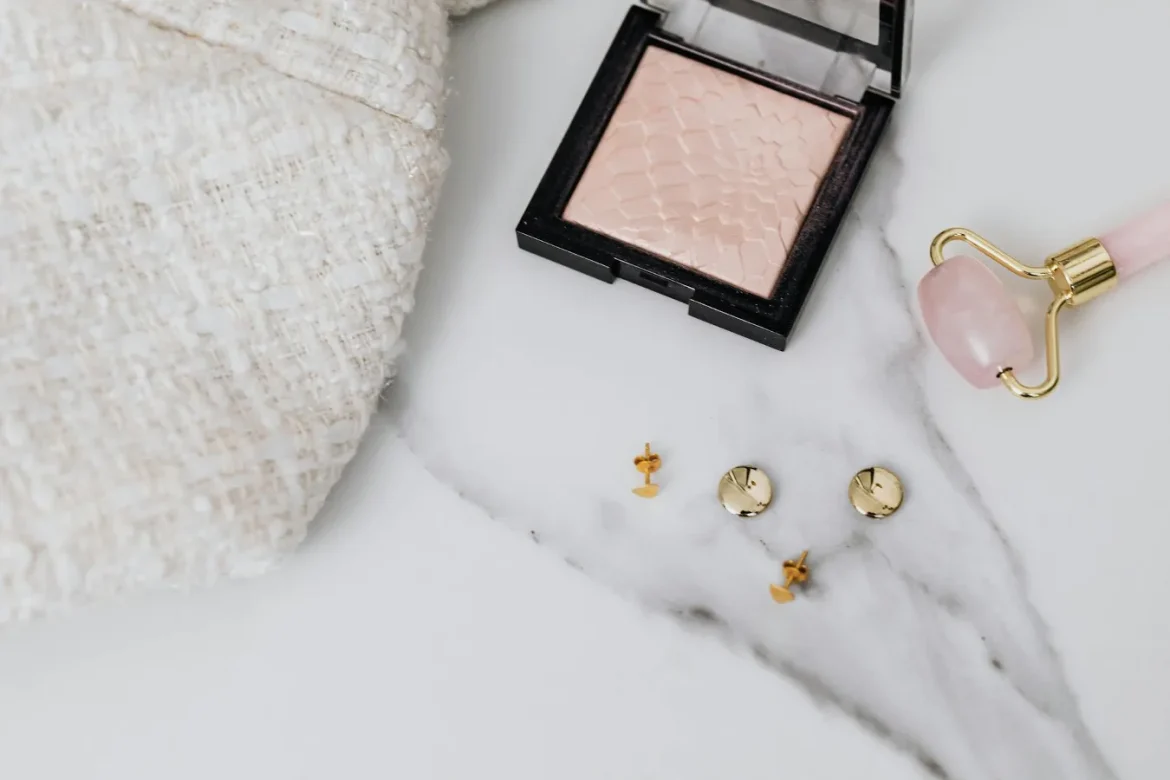Stud Earrings for Women: Gold Buying Guide - stud earrings for women gold