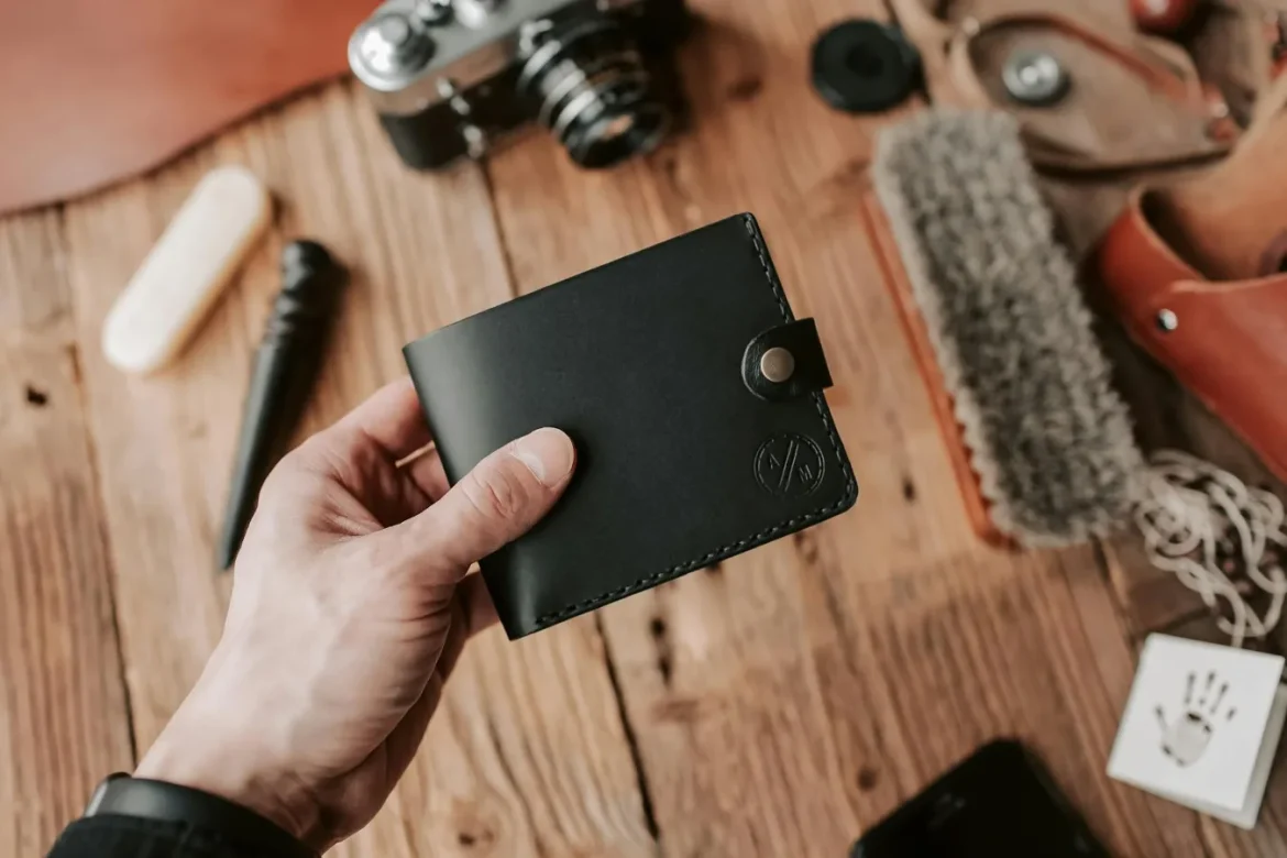 Unique Wallets for Men: A Buyer’s Guide - unique wallets for men