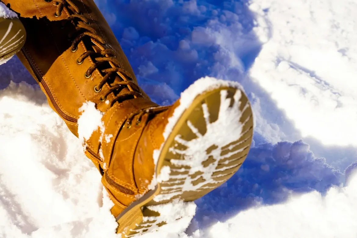 White Hiking Boots: What to Know Before Buying - white hiking boots